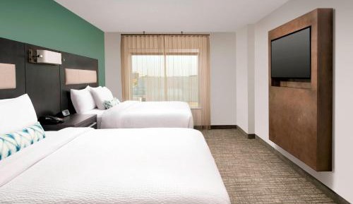 One-Bedroom Suite with Two Queen Beds and Sofa Bed