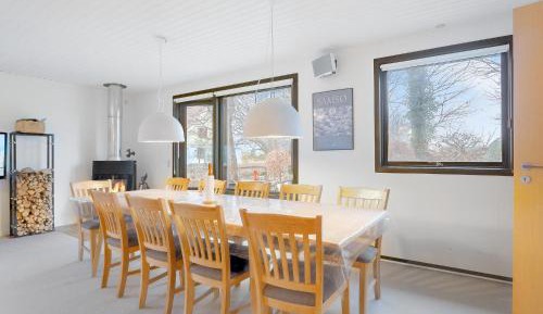 Three-Bedroom Vacation Home 