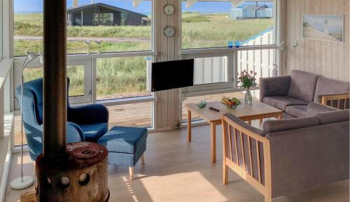 Three-Bedroom Vacation Home 