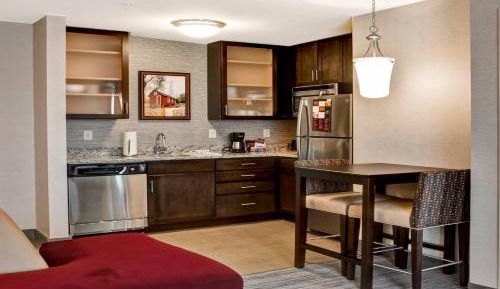 One-Bedroom King Suite