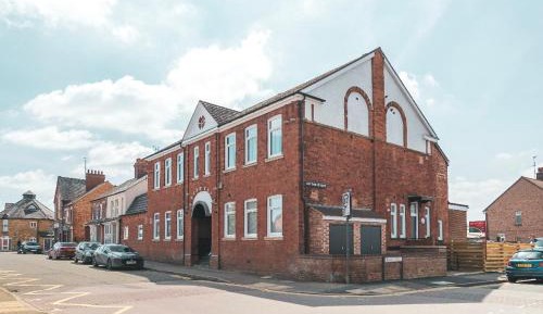 One-Bedroom Apartment
