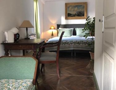 Deluxe Double Room with Shower