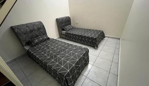 Mixed Dormitory Room