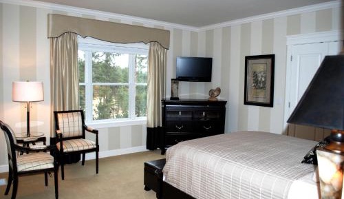 Queen Suite
