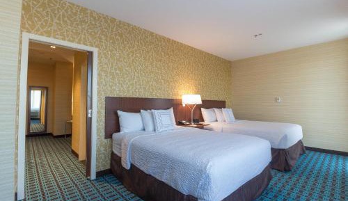 One-Bedroom Queen Suite with Two Queen Beds and Sofa Bed