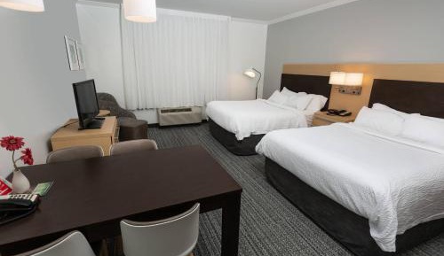 Queen Studio with Two Queen Beds