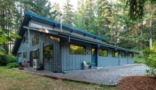 Two-Bedroom Holiday Home