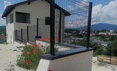Confortable villa with mountain view