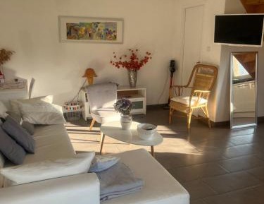 Apartment with Garden View