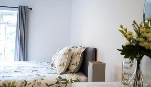 Deluxe Double Room with Shower