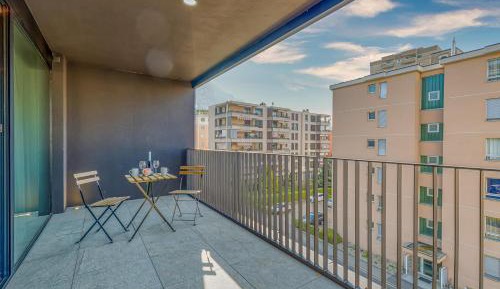 Studio with Balcony 8
