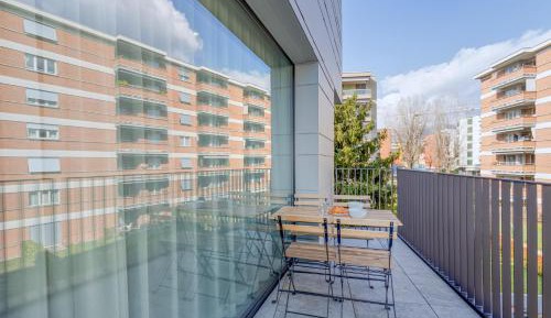 Studio with Balcony 6