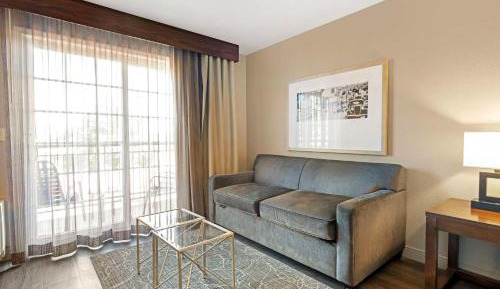 King Suite with Sofa Bed - Non-Smoking