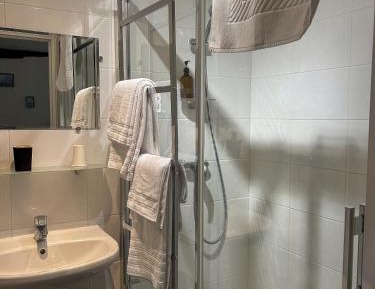 Triple Room with Shower