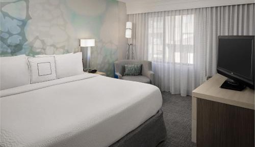 King Room with Sofa Bed