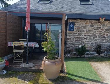 Studio - Split Level