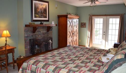 Standard King Room