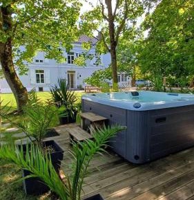 King Room with Garden View