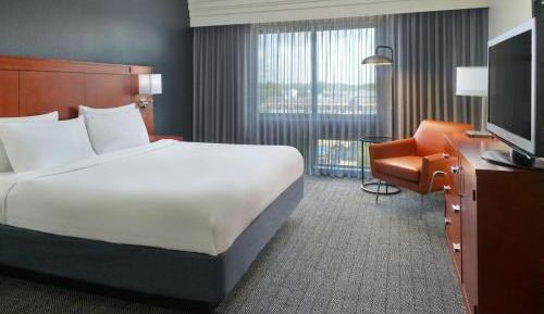 King Room with Sofa Bed