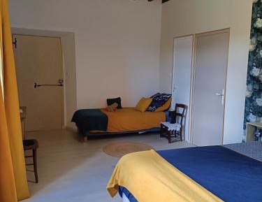 Family Room with Garden View