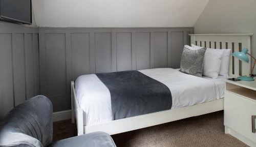 Single Room with Shower