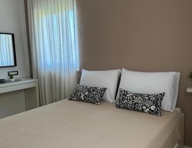 Superior One-Bedroom Apartment with Balcony