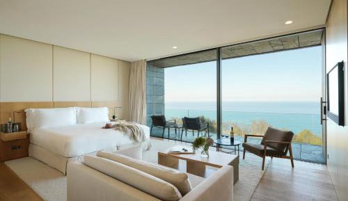 Junior Suite with Balcony