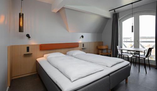 Standard Double King Room