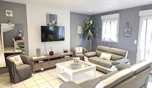 Three-Bedroom Vacation Home 