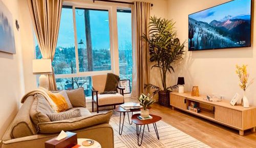 Two-Bedroom Apartment with City View