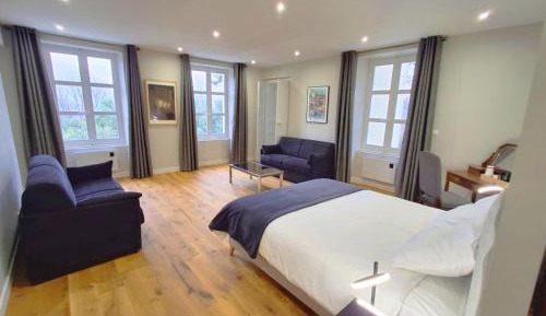 Family Room with Mountain View