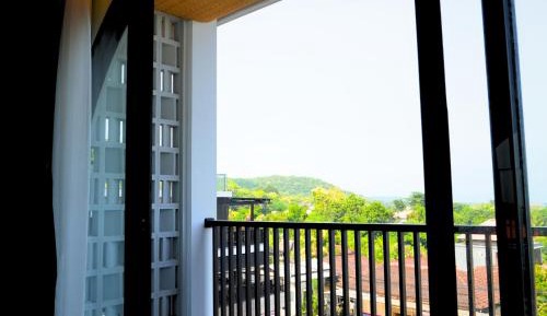 Deluxe Room With Street View Breakfast