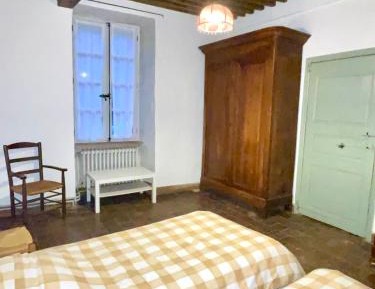 Budget Double or Twin Room with Shared Bathroom