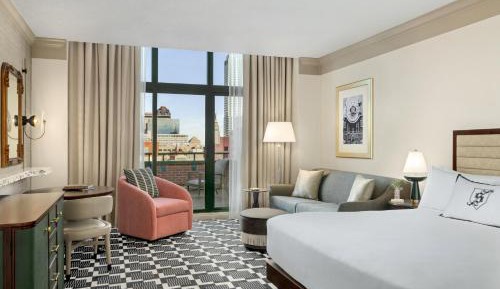 Premier King Room