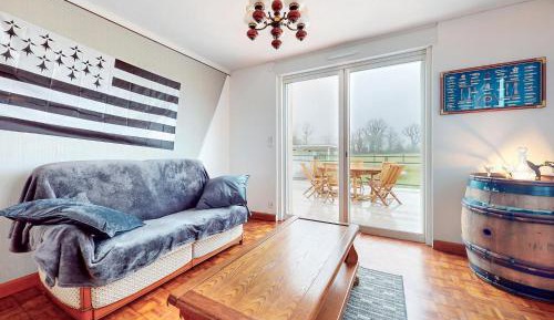 Three-Bedroom Vacation Home 