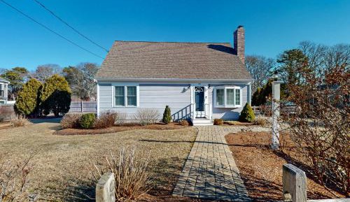 Three-Bedroom Vacation Home 