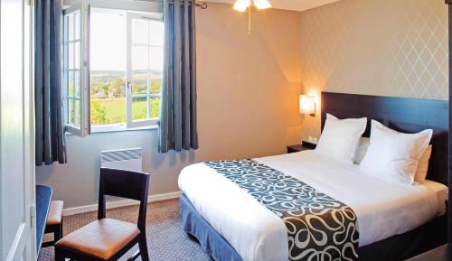 Superior Double or Twin Room with Air Conditioning