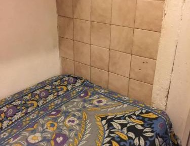 Apartment With Shared Bathroom