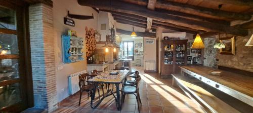 Standard Double Room with Sofa Bed (2 Adults + 1 Child) hasta 12 años