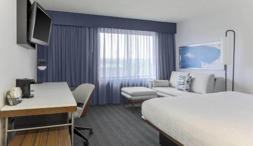 King Room with Sofa Bed