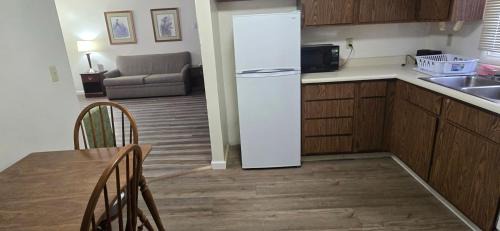 One Bedroom Suite - Non-Smoking