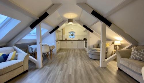 Apartment with Shower