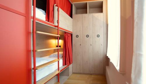 Bed in 6-Bed Mixed Dormitory Room