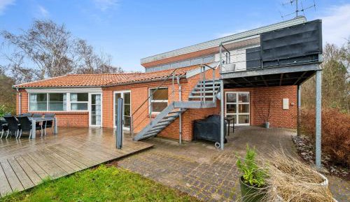 Five-Bedroom Holiday Home