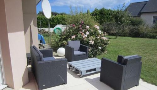 Villa with Garden View