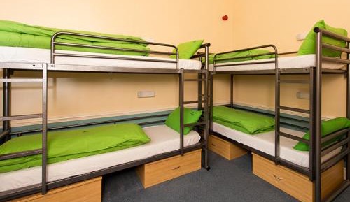 4 Bed Private Room Shared Bathroom