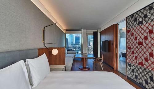 Rooftop King Room with Balcony and Harbor View