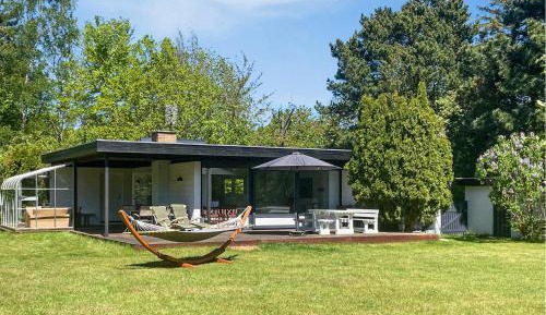 Three-Bedroom Vacation Home 