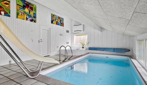 Five-Bedroom Holiday Home