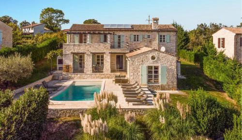 Four-Bedroom Vacation Home